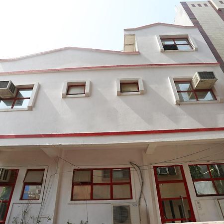Oyo 8253 Golden Heights Hotel New Delhi Exterior photo